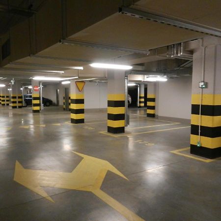 Black Pearl Apartment كراكوفيا المظهر الخارجي الصورة